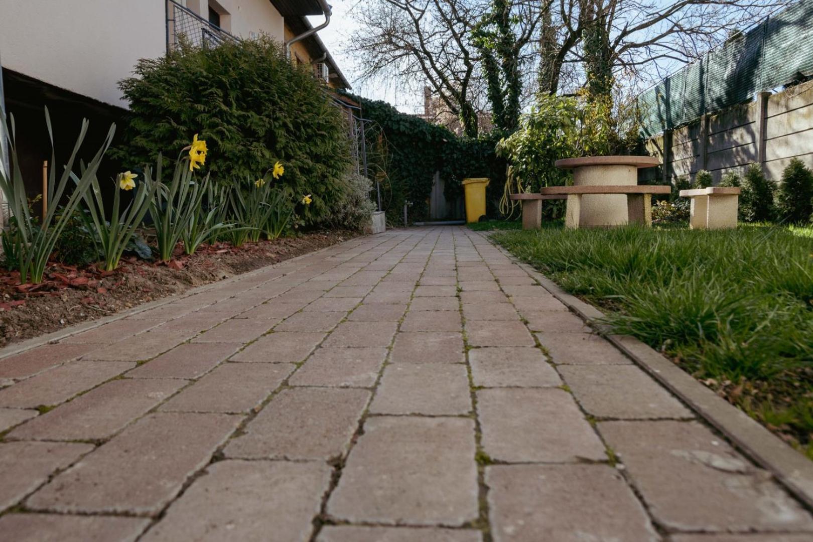 Dobay Apartman Jula Exterior foto